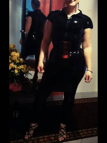 Runa in Latex & Lack 17