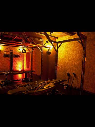 Gastdame im Atelier du Bon/ Frankfurt am Main 3