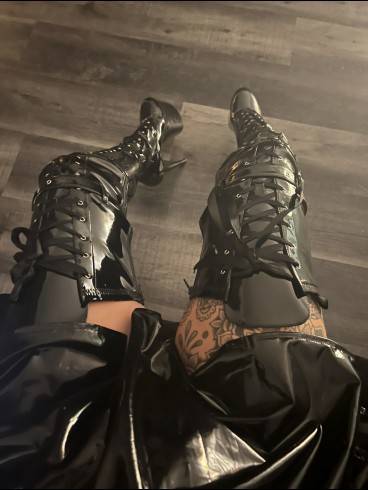 Lady Anna Diabolo 11