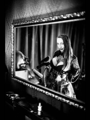 Madame Lynn Pain-Impact-Flag Specials 2