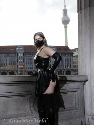 Anya Max zu besuch 6