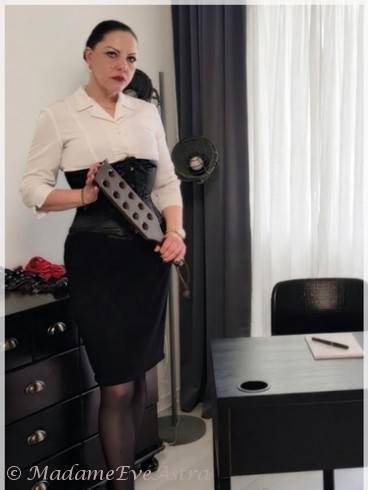 Madame Eve Astra 4