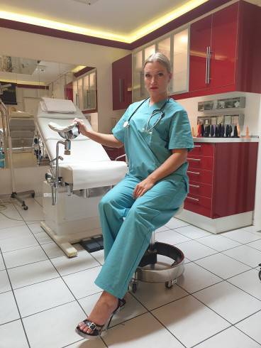 Bizarrärztin Livia 2