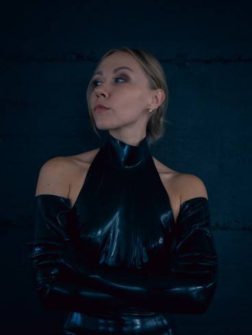 SASHA BATHORY 28