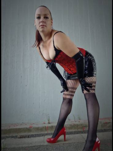 Mistress Vivienne Empfängt - Erziehung & Sessions 5