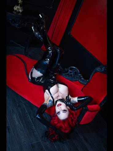 Mistress Andromeda X 5