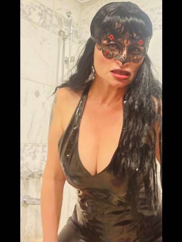 Scat-Empress Ilsa 4