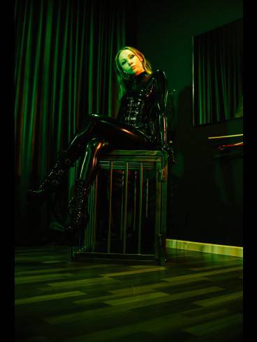 SASHA BATHORY 23