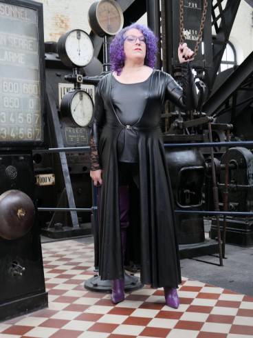 Das Atelier-Holländische Lady Gina 1