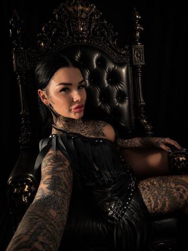 Lady Anna Diabolo 8