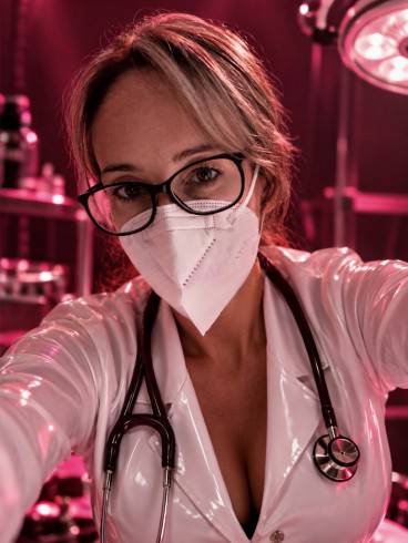 Dr. L. Night 1