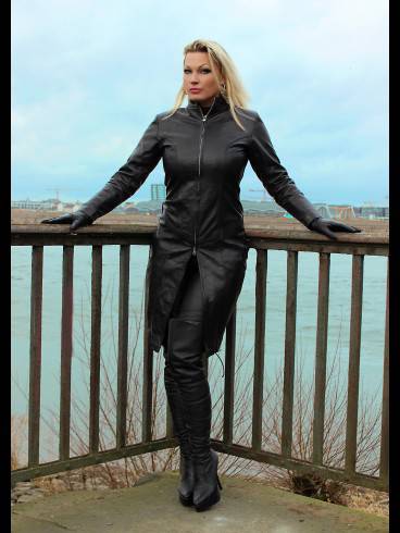 Mistress of Passion - Stall - Hausbesuch & Outdoor 10