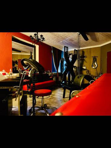 Bizarres Roulette in der -SM LOUNGE- 13