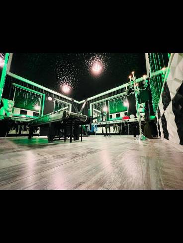 Bizarres Roulette in der -SM LOUNGE- 18