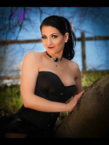 Viola im Domina Studio Refugium 15