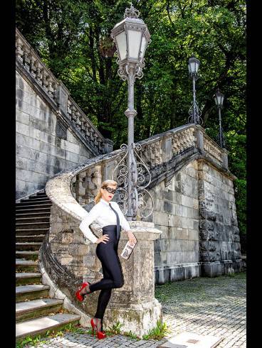 LADY PAMELA 20