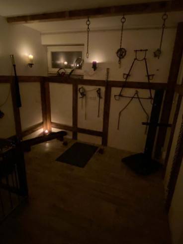 The Dark Side - BDSM - Fetisch - Verlies - Klinik 44