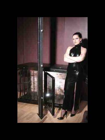 HERRIN SILVIA IM DOMICILE DARK EMOTION 8