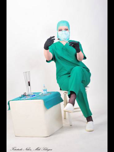 Bizarrärztin Miss Vera Klinik Liebhaberin & Domina 15