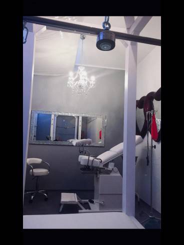 Klinik Studio Castell Roissy 1