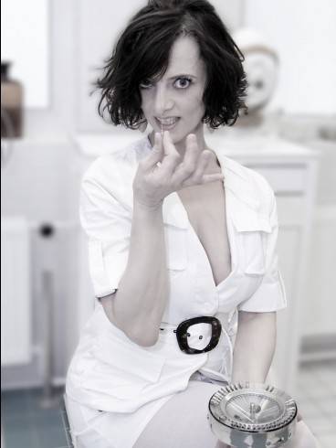 Lady Viola 25