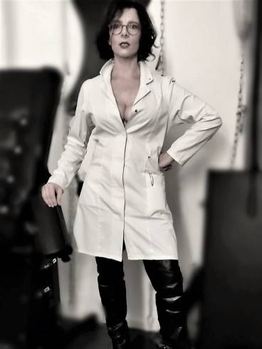 Lady Viola 26