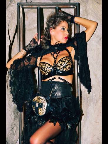 Lady Vivian 2