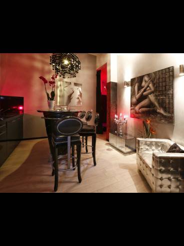 ELEGANCE Etablierte Adresse- PREMIUM Studio 17