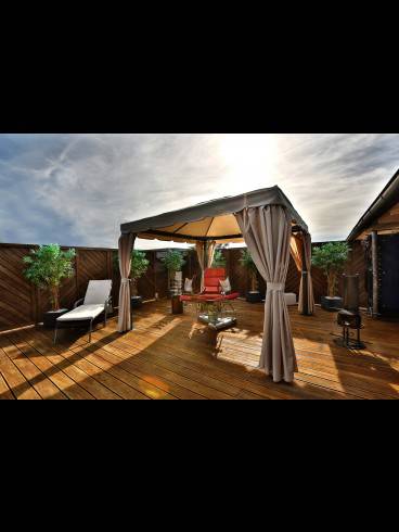 ELEGANCE Etablierte Adresse- PREMIUM Studio 18