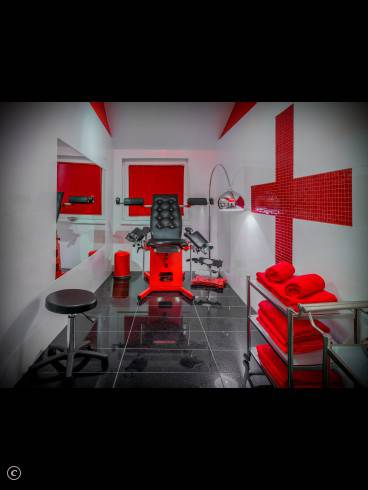 ELEGANCE Etablierte Adresse- PREMIUM Studio 32