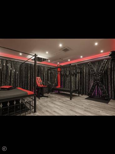ELEGANCE Etablierte Adresse- PREMIUM Studio 48