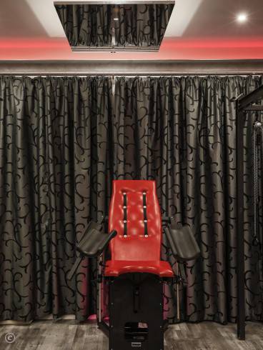 ELEGANCE Etablierte Adresse- PREMIUM Studio 52