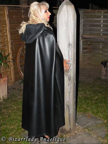 MAI Outdoor Special - Lady Angelique 18