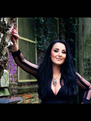 SADO DOMINA KV HERRIN & FISTINGQUEEN LUCIANA 6