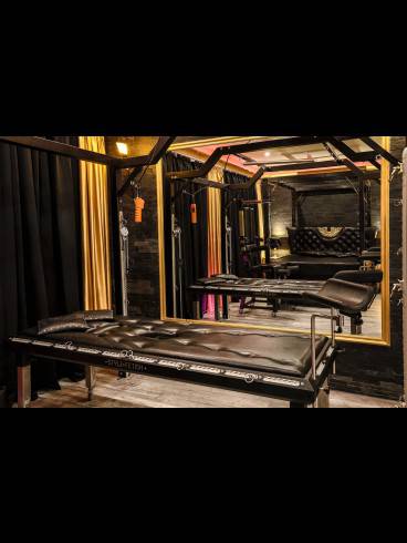 ELEGANCE Mietlocations / Studios 11