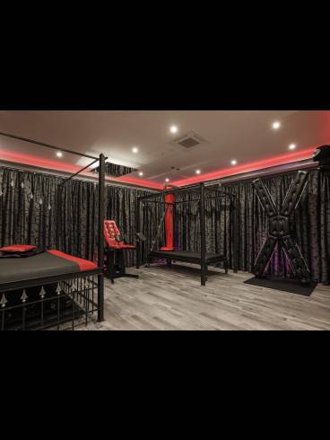 ELEGANCE Mietlocations / Studios 24