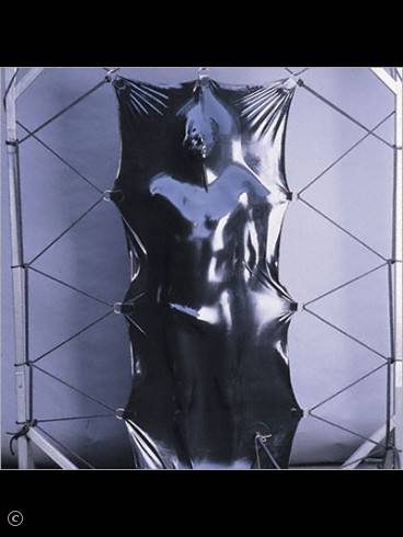 E L E G A N C E Latex & Heavy Rubber -Gummi 15