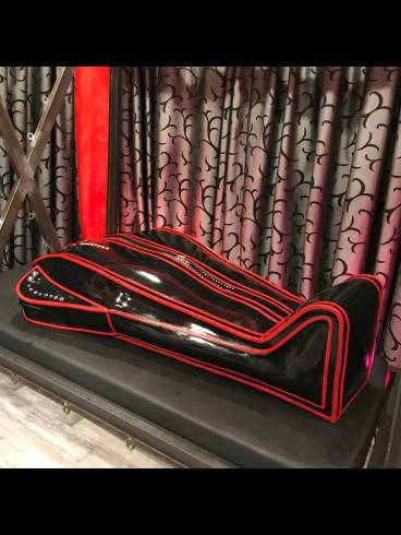 E L E G A N C E Latex & Heavy Rubber -Gummi 3